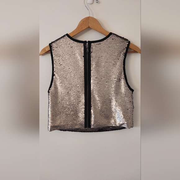 Medium Stella Luce Silver and Black Sequin Crop Top - Picture 6 of 7
